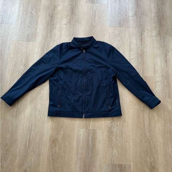 Navy blue lightweight jacket with a zipper - Picture 2 of 9